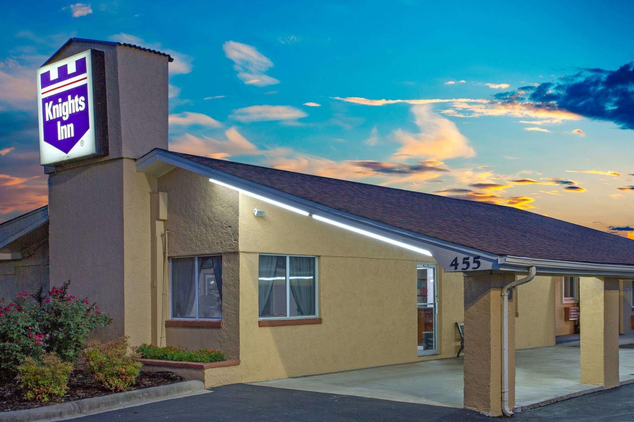 Knights Inn Mount Airy Exterior photo